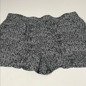 Apt 9 Large Black White Patterned Elastic Waist Pull On Shorts